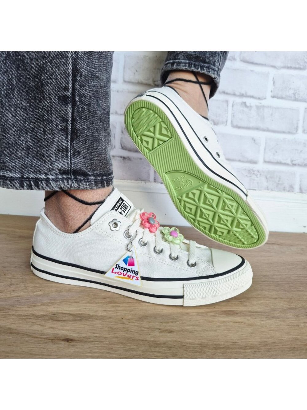 ⭐Converse Chuck Taylor Floral Accents Sz 8.5 Women's shoes Sneaker White A19915C